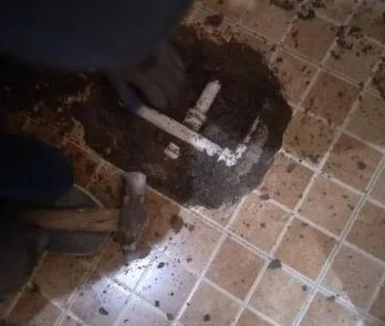 盐田卫生间漏水维修公司为您分享下卫生间渗水如何处理及注意事项